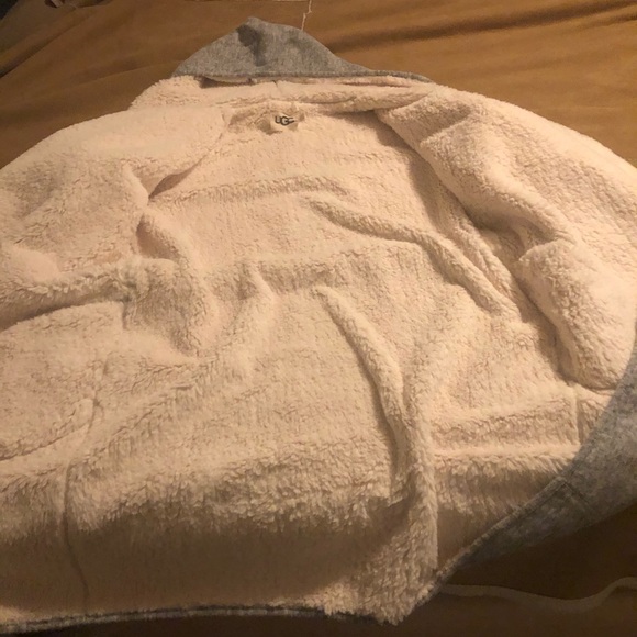 Ugg Robe...new without tags - Picture 4 of 6